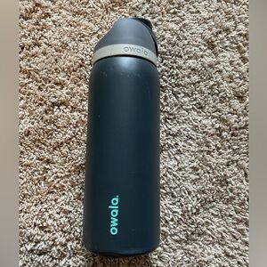 Owala FreeSip 32oz Stainless Steel water bottle